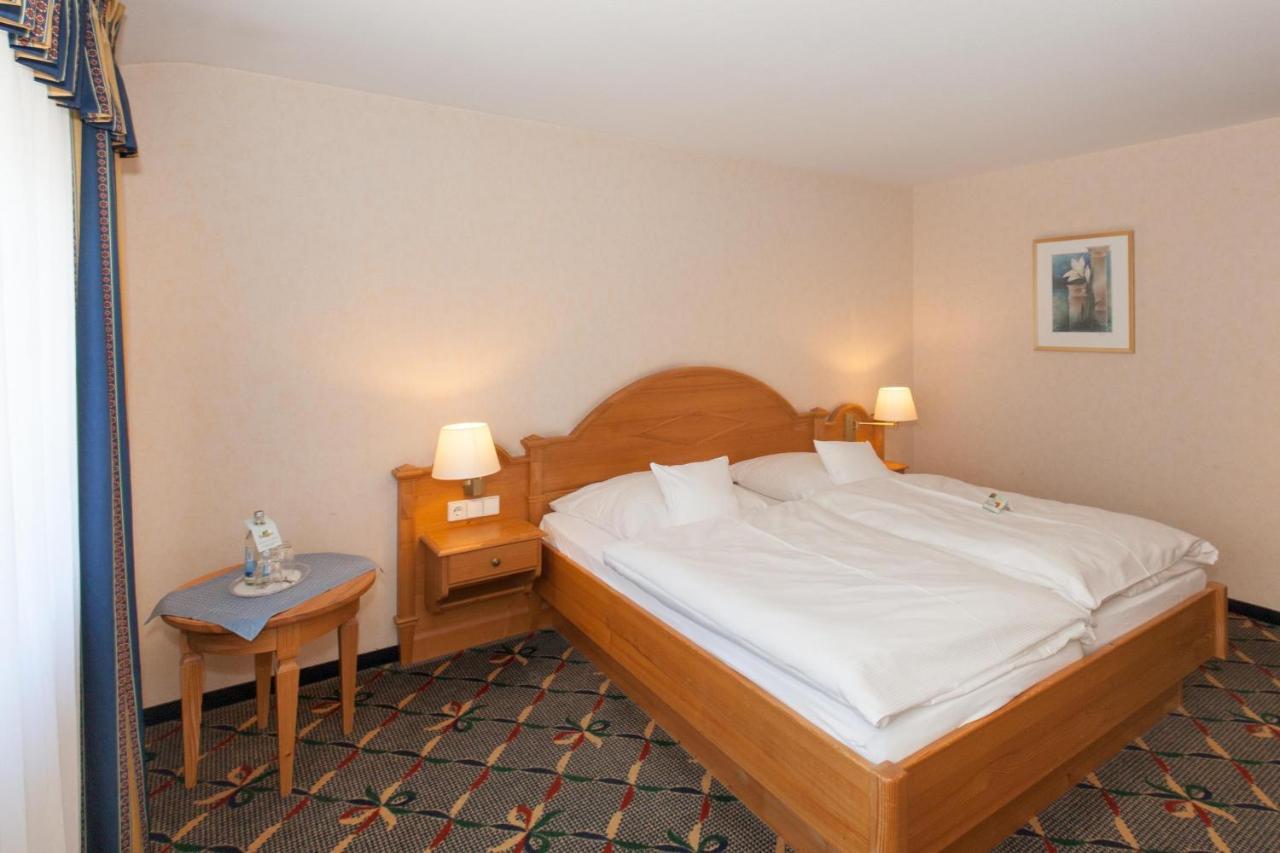 Landgasthof Hotel Hirsch Loßburg Zewnętrze zdjęcie