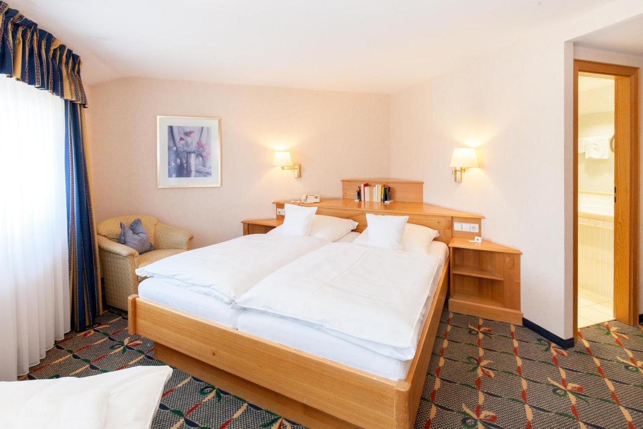 Landgasthof Hotel Hirsch Loßburg Zewnętrze zdjęcie