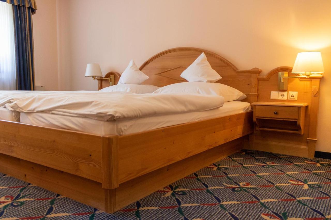 Landgasthof Hotel Hirsch Loßburg Zewnętrze zdjęcie