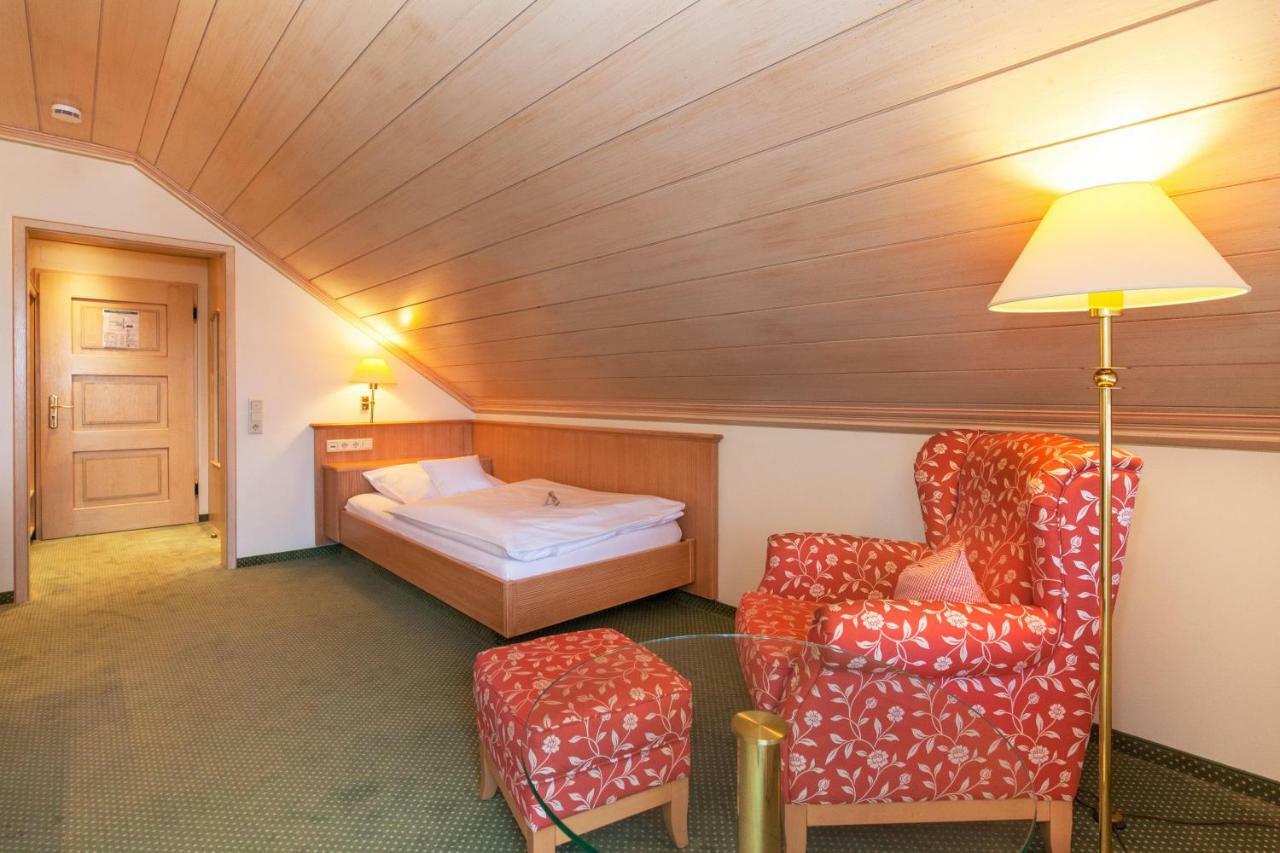 Landgasthof Hotel Hirsch Loßburg Zewnętrze zdjęcie