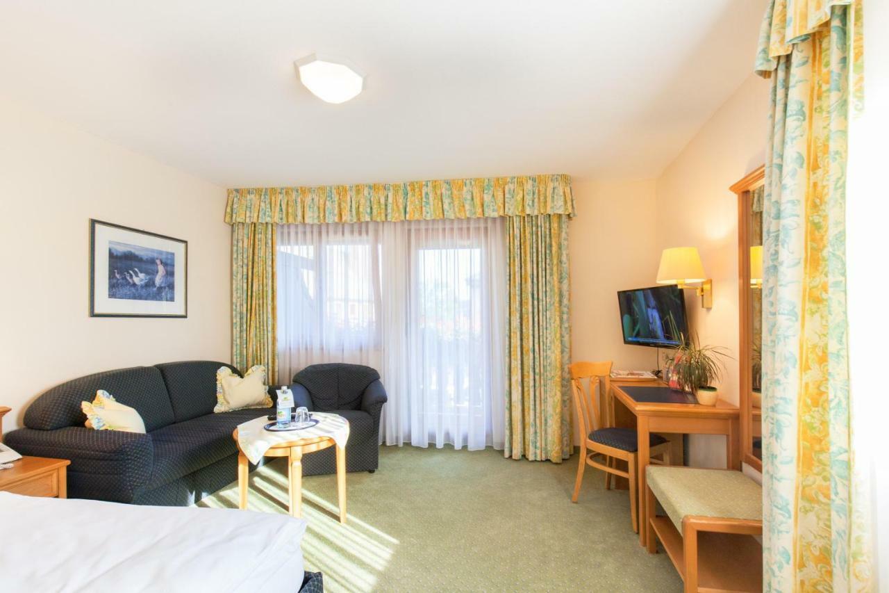Landgasthof Hotel Hirsch Loßburg Zewnętrze zdjęcie