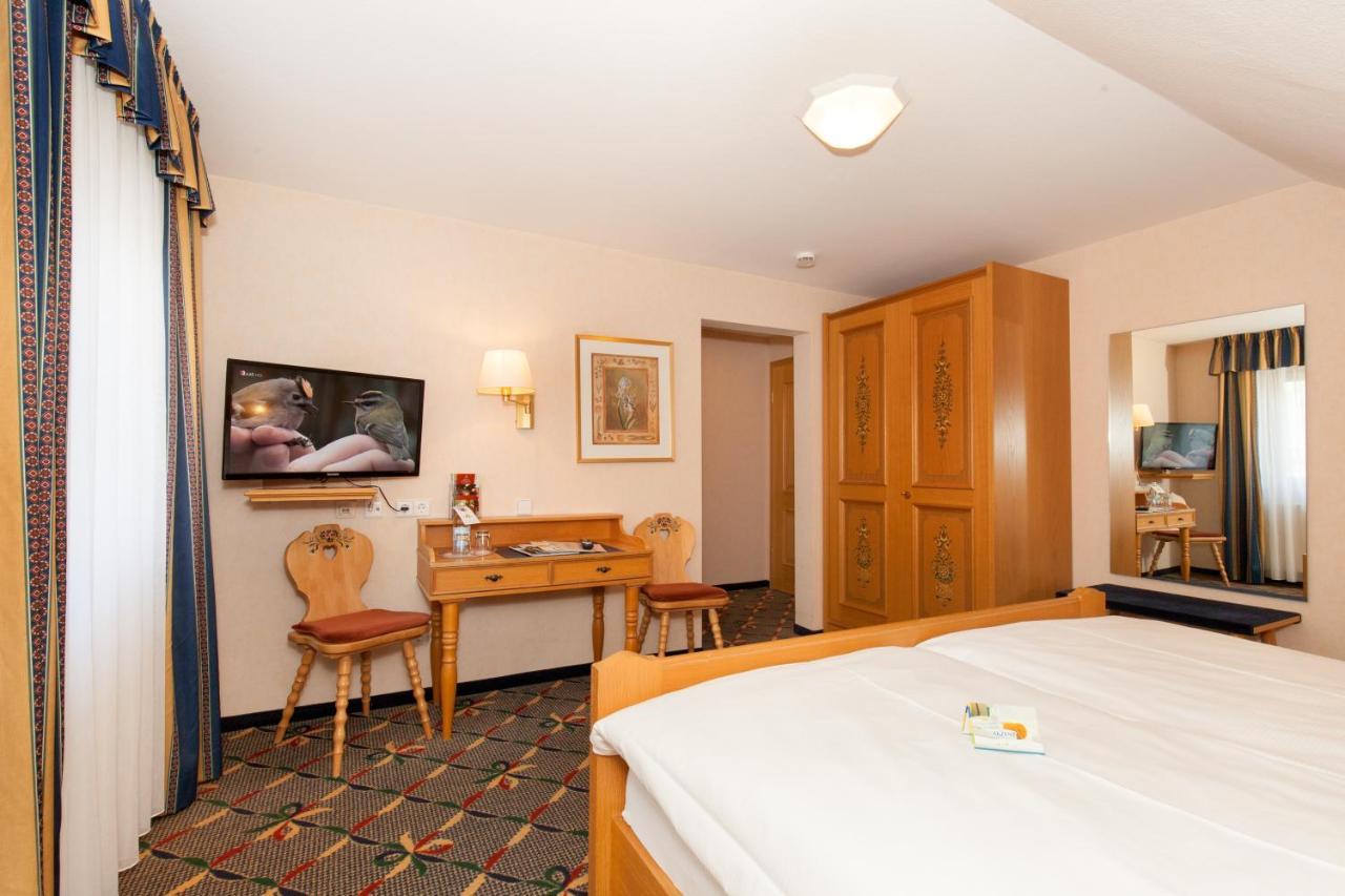 Landgasthof Hotel Hirsch Loßburg Zewnętrze zdjęcie
